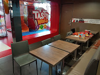 Atmosphère du Restaurant KFC Saint Brieuc Langueux - n°16