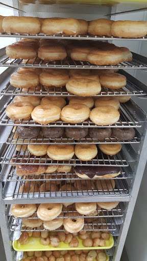 Donut Shop «Sweet Spot Donuts», reviews and photos, 3105 Ira E Woods Ave #130, Grapevine, TX 76051, USA