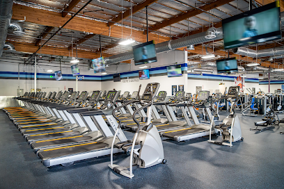 Crunch Fitness - University Square - 5801-5985 University Ave, San Diego, CA 92115