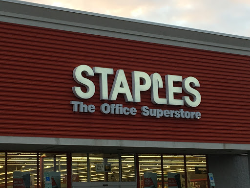 Staples, 8168 Elliott Rd #1, Easton, MD 21601, USA, 