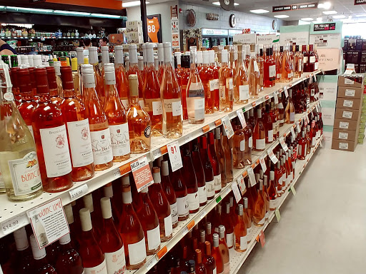 Liquor Store «Applejack Wine & Spirits», reviews and photos, 3320 Youngfield St, Wheat Ridge, CO 80033, USA