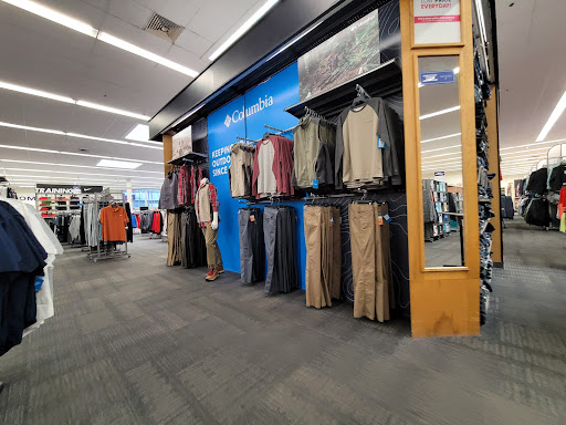 Sporting Goods Store «Academy Sports + Outdoors», reviews and photos, 15350 I-35, Selma, TX 78154, USA