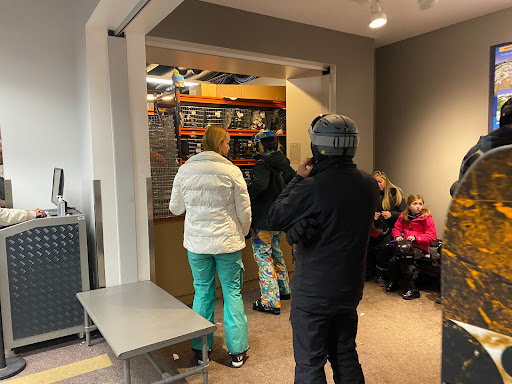 Sporting Goods Store «Vail Sports - Lionshead», reviews and photos, 492 E Lionshead Cir #101, Vail, CO 81657, USA