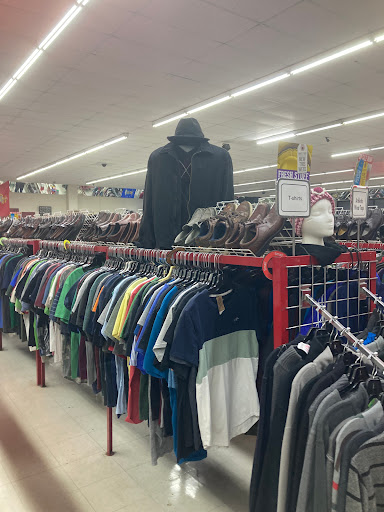 Thrift Store «Red Racks Thrift Store», reviews and photos, 1711 N Glenstone Ave, Springfield, MO 65803, USA