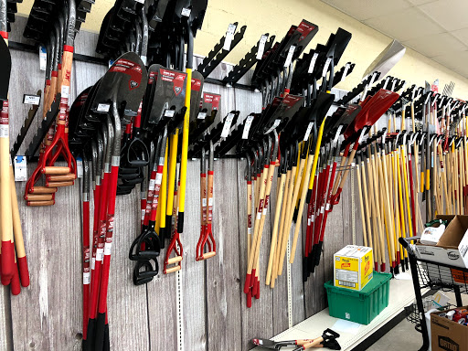 Hardware Store «Roselle Ace Hardware», reviews and photos, 821 E Nerge Rd, Roselle, IL 60172, USA