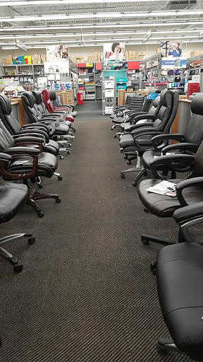 Office Supply Store «Staples», reviews and photos, 23035 W Outer Dr, Allen Park, MI 48101, USA