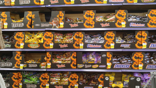 Grocery Store «Kroger Marketplace», reviews and photos, 4915 Dixie Hwy, Louisville, KY 40216, USA