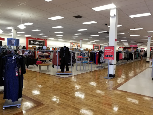 Department Store «T.J. Maxx & HomeGoods», reviews and photos, 715 E Dundee Rd, Palatine, IL 60074, USA
