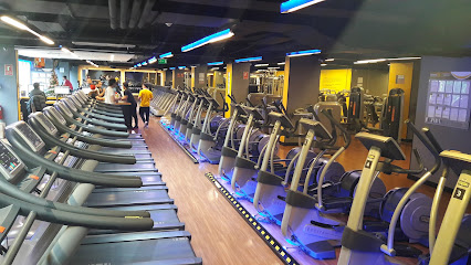 Gimnasio Smart Fit - Nueva Las Condes