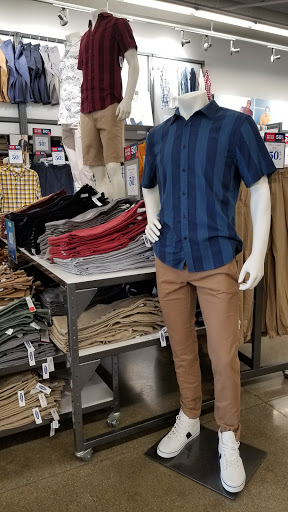 Clothing Store «Old Navy», reviews and photos, 2843 S Rochester Rd, Rochester, MI 48307, USA