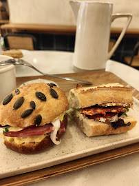 petit hamburger du Les Petites Pépites - Sandwicherie Traiteur à Paris - n°3