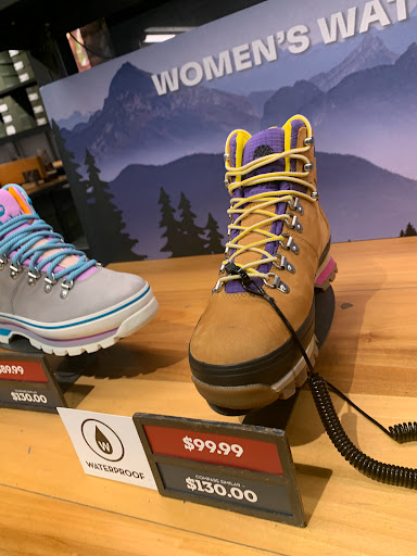 Shoe Store «Timberland Factory Store», reviews and photos, 651 Kapkowski Rd #2034, Elizabeth, NJ 07201, USA