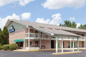 Days Inn by Wyndham Columbia NE Fort Jackson image