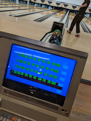 Bowling Alley «Fireside Bowl», reviews and photos, 2646 W Fullerton Ave, Chicago, IL 60647, USA