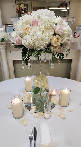 Florist «Alexs East End Floral Shoppe», reviews and photos, 236 Shady Ave, Pittsburgh, PA 15206, USA