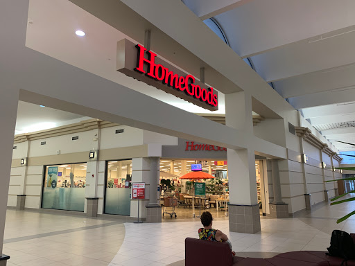 HomeGoods, 3200 N Federal Hwy, Fort Lauderdale, FL 33306, USA, 