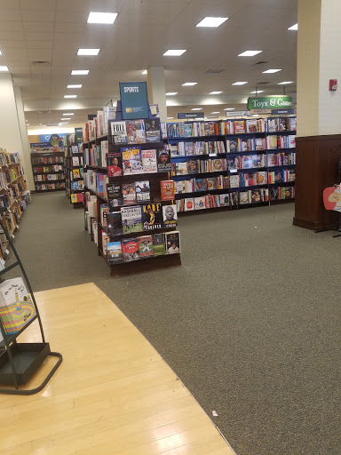Book Store «Barnes & Noble», reviews and photos, 270 Buckland Hills Dr #1024, Manchester, CT 06040, USA