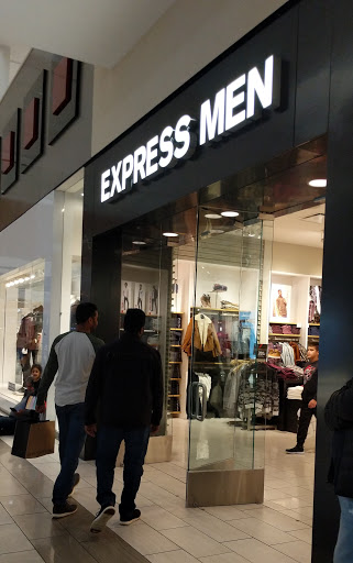 Clothing Store «Express», reviews and photos, 1400 Willowbrook Mall, Wayne, NJ 07470, USA