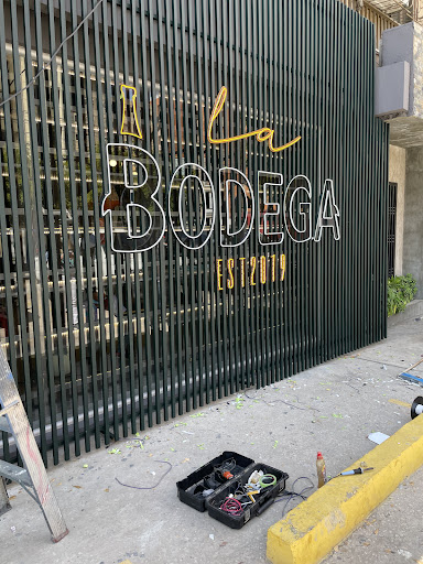 La Bodega Mcbo