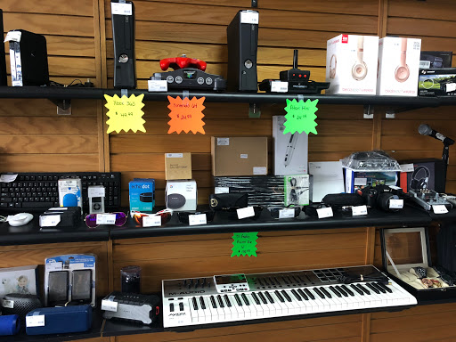 Pawn Shop «International Pawn & Jewelry», reviews and photos, 1725 N Alafaya Trail, Orlando, FL 32826, USA