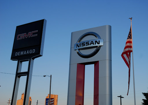 Car Dealer «DeMaagd GMC Nissan - New and Used Car Sales», reviews and photos, 333 W Dickman Rd, Battle Creek, MI 49037, USA