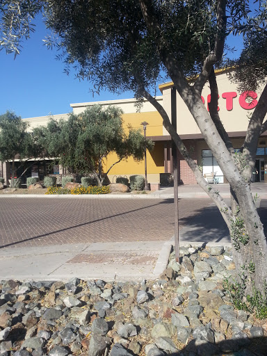 Pet Supply Store «Petco Animal Supplies», reviews and photos, 1985 N Pebble Creek Pkwy, Goodyear, AZ 85395, USA