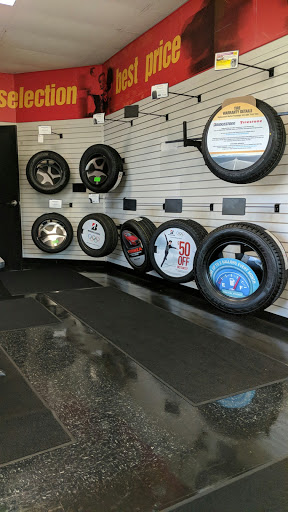 Tire Shop «Tires Plus», reviews and photos, 8990 N Military Trl, Palm Beach Gardens, FL 33410, USA