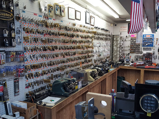 Locksmith «Kitsap Key & Bike, INC.», reviews and photos, 306 N Callow Ave, Bremerton, WA 98312, USA