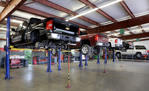 Truck Accessories Store «4 Wheel Parts - Houston Sweet Lake», reviews and photos, 13820 Westheimer Rd, Houston, TX 77077, USA