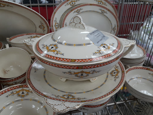 Thrift Store «Red White & Blue Thrift Store», reviews and photos, 12640 NE 6th Ave, Miami, FL 33161, USA