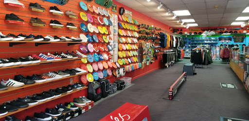 Skateboard Shop «Funtastik Skate and Snowboard Shop», reviews and photos, 18 W Main St, Mechanicsburg, PA 17055, USA
