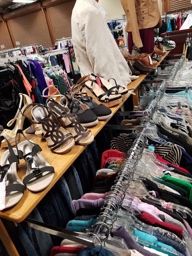 Thrift Store «Fort Lewis Thrift Shop», reviews and photos, 2070 Pendleton Ave, Lewis Mcchord, WA 98433, USA