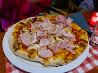 Pizza du Restaurant italien Ma Mamia | Trattoria - Épicerie - Traiteur à Poitiers - n°5