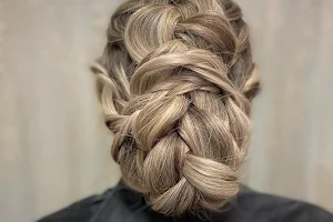 Ava Bandy Bridal Hairstylist image