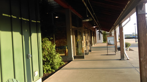 Clothing Store «L.L. Bean», reviews and photos, 1000 Ross Park Mall Dr, Pittsburgh, PA 15237, USA