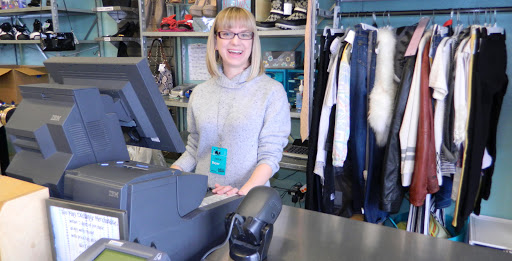 Used Clothing Store «Buffalo Exchange San Diego - Pacific Beach», reviews and photos, 1079 Garnet Ave, San Diego, CA 92109, USA