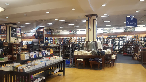 Book Store «Yale University Bookstore», reviews and photos, 77 Broadway, New Haven, CT 06511, USA