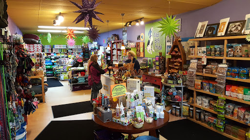 Pet Supply Store «Bad Dog Frida», reviews and photos, 2094 Atwood Ave, Madison, WI 53704, USA