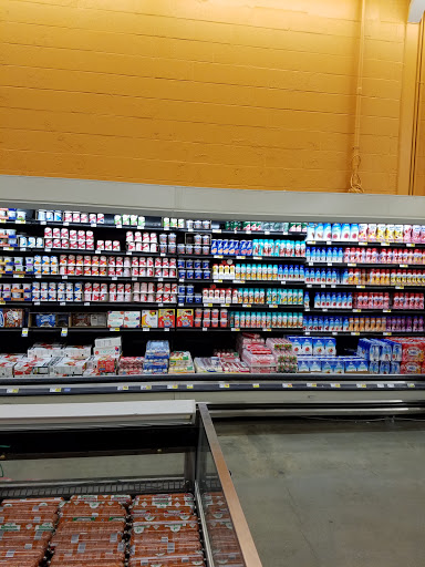 Grocery Store «Food 4 Less», reviews and photos, 1410 W Foothill Blvd, Rialto, CA 92376, USA