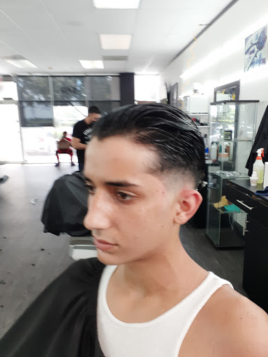 Barber Shop «V.I.P. Cuts Barber Shop Inc.», reviews and photos, 17519 Pines Blvd, Pembroke Pines, FL 33029, USA