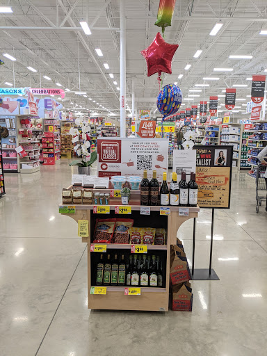 Grocery Store «H-E-B Grocery», reviews and photos, 300 Main St, Kerrville, TX 78028, USA