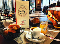 Plats et boissons du Restaurant de hamburgers Doddy's Coffee à Paris - n°10