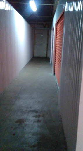 Self-Storage Facility «Discount Self Storage», reviews and photos, 50 S Cameron St, Harrisburg, PA 17101, USA