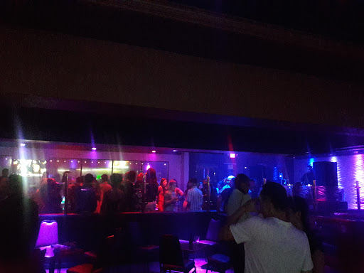 Hookah Bar «PLEASURE NIGHTCLUB & HOOKAH LOUNGE», reviews and photos, 5665 N Blackstone Ave #110, Fresno, CA 93710, USA