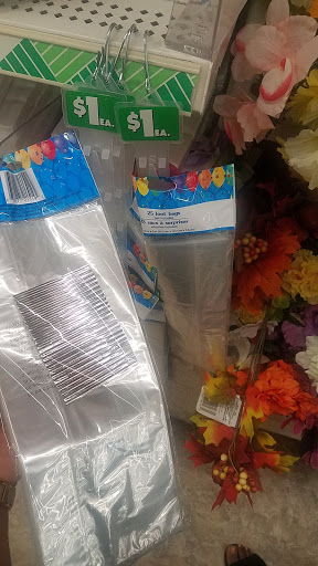 Dollar Store «Dollar Tree», reviews and photos, 5260 Randolph Rd, Rockville, MD 20852, USA
