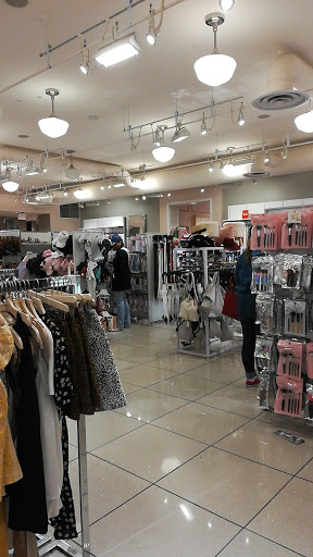 Clothing Store «Forever 21», reviews and photos, 11160 Veirs Mill Rd, Wheaton, MD 20902, USA