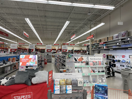 Office Supply Store «Staples», reviews and photos, 30190 US Hwy 19 N, Clearwater, FL 33761, USA