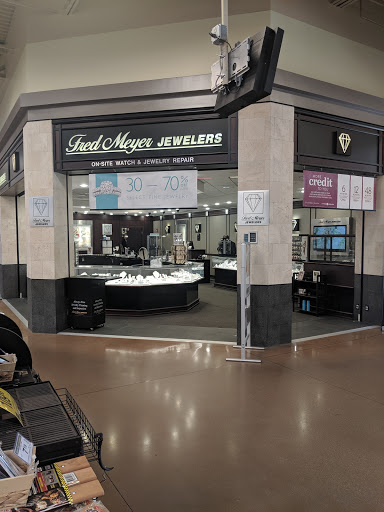 Fred Meyer Jewelers, 7625 Sawmill Rd, Dublin, OH 43016, USA, 