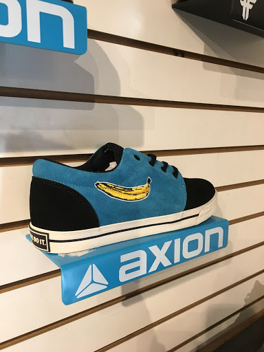 Skateboard Park «Asylum Skate Park», reviews and photos, 29850 Skokie Hwy, Lake Bluff, IL 60044, USA