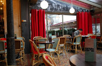 Atmosphère du Café Café des Phares à Paris - n°16
